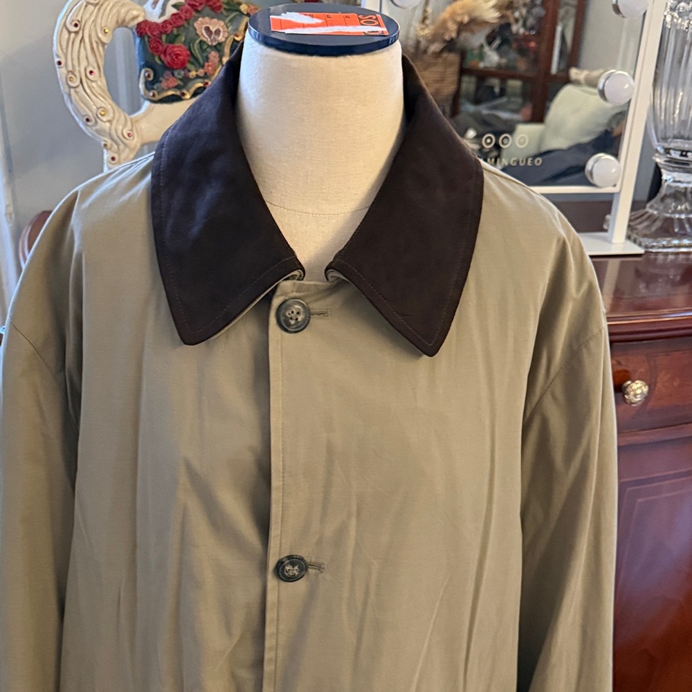 Docayro Men's Tan Coat with Dark Brown Collar - Picture 3 of 16